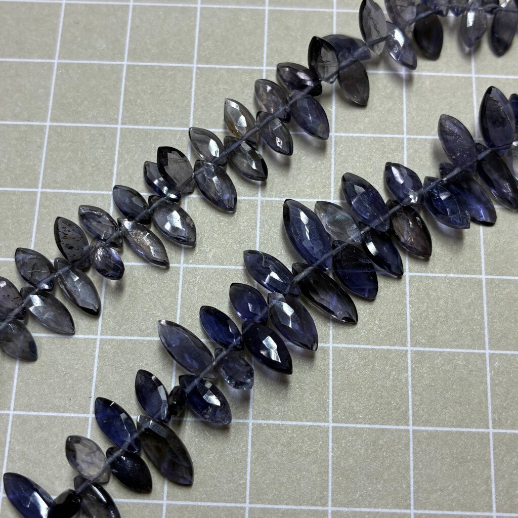 Garnet Small Faceted Hearts, 21Cm , 10.8*3.8mm