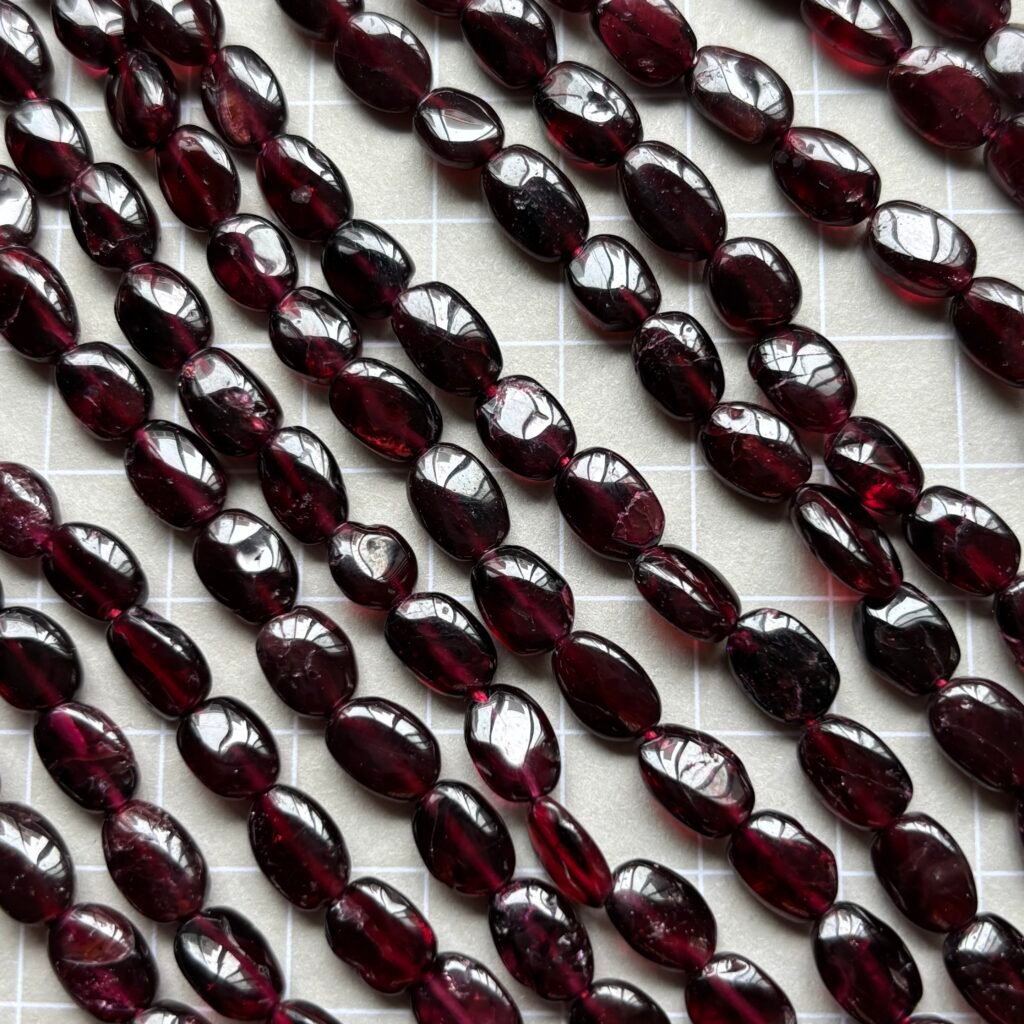 Garnet Oval, Big, 37cm