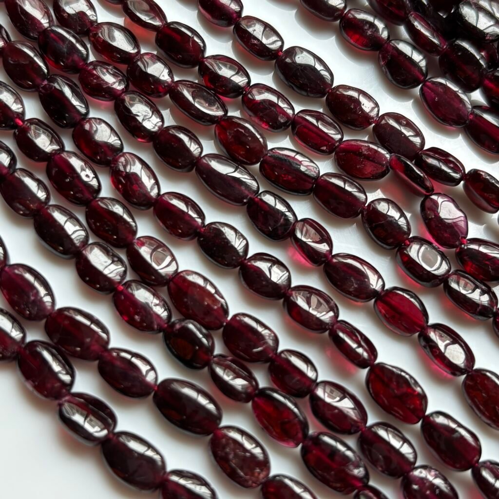 Garnet Oval, Big, 37cm