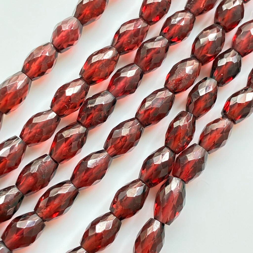 Garnet Dew Drop, 44Cm , 8*5*3mm
