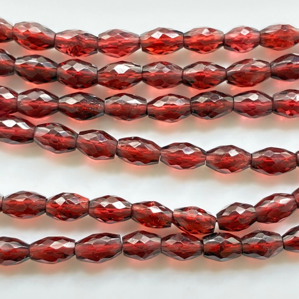 Garnet Dew Drop, 44Cm , 8*5*3mm