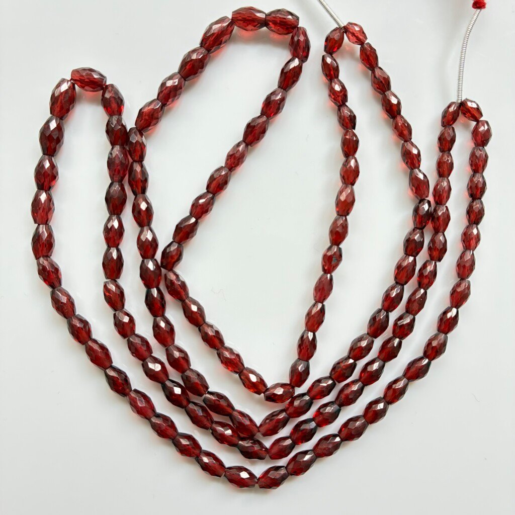 Garnet Dew Drop, 44Cm , 8*5*3mm