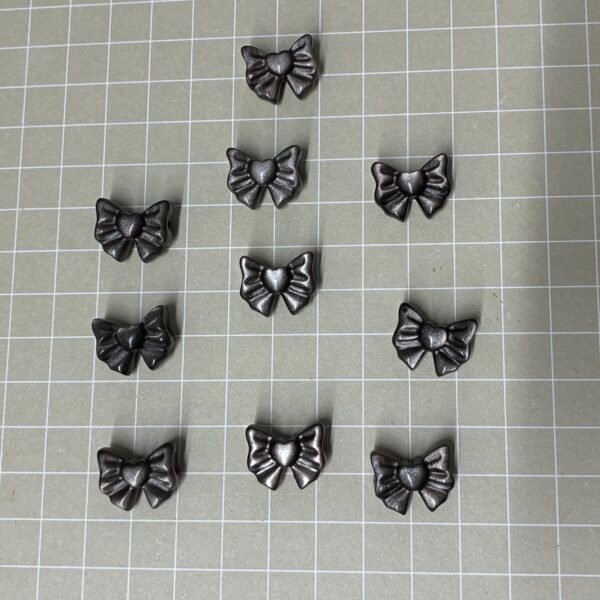 Natural Silver Obsidian Bowknot Beads, 17*13.5*9mm