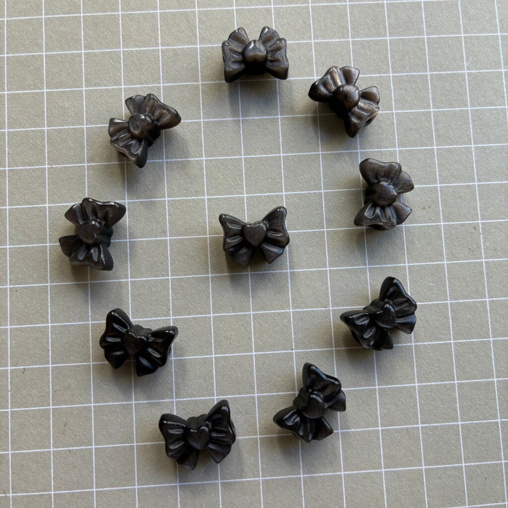 Natural Silver Obsidian Bowknot Beads