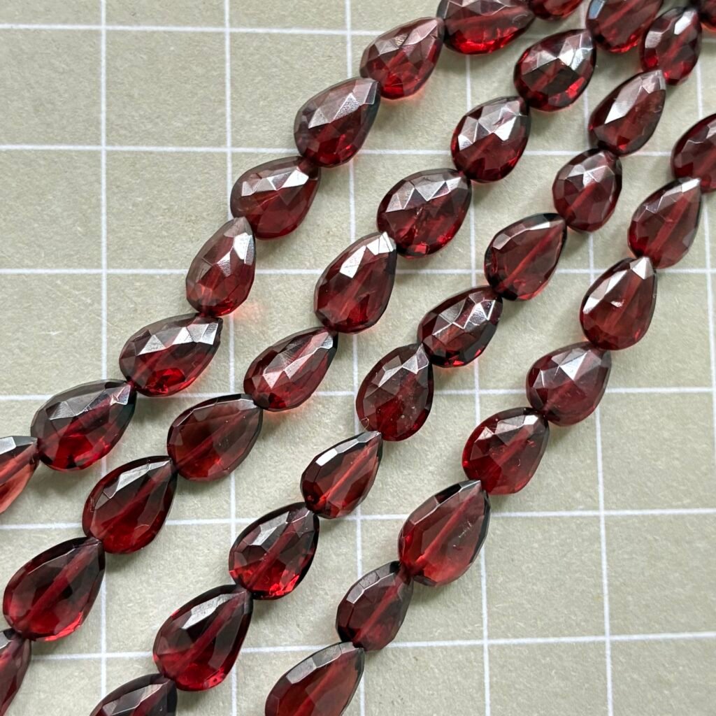 Garnet Pear Straight Drill, 44Cm , 8*6*2~ 6*5*3mm