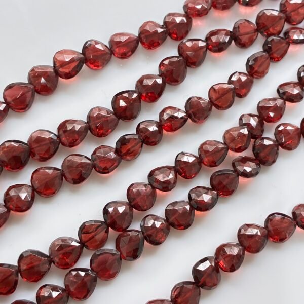 Garnet Heart, 22Cm , 7*6*3mm