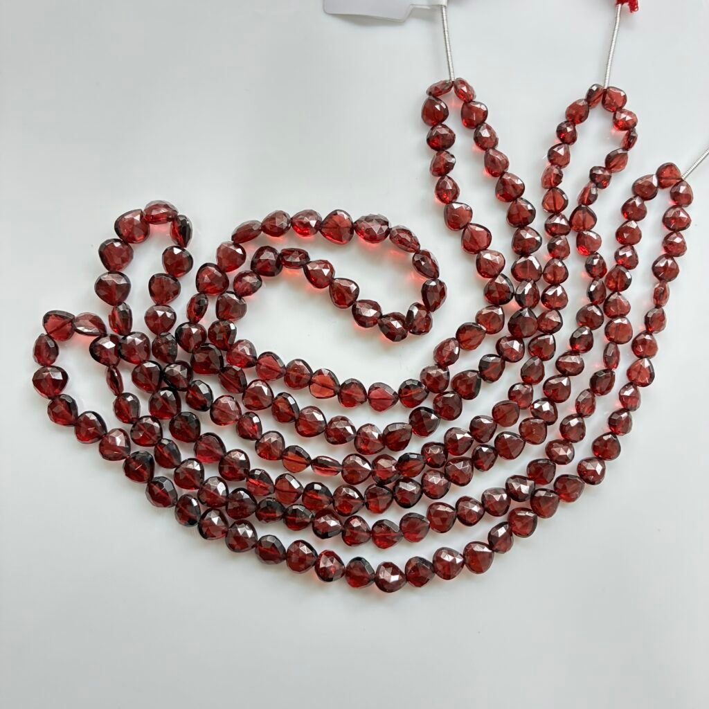 Garnet Heart, 22Cm , 7*6*3mm