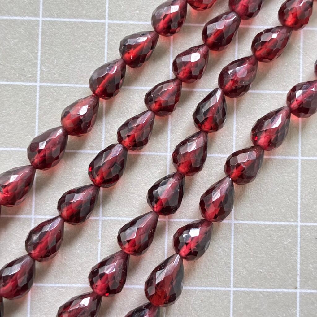 Garnet Drop, 45cm , 8*6-4*3mm