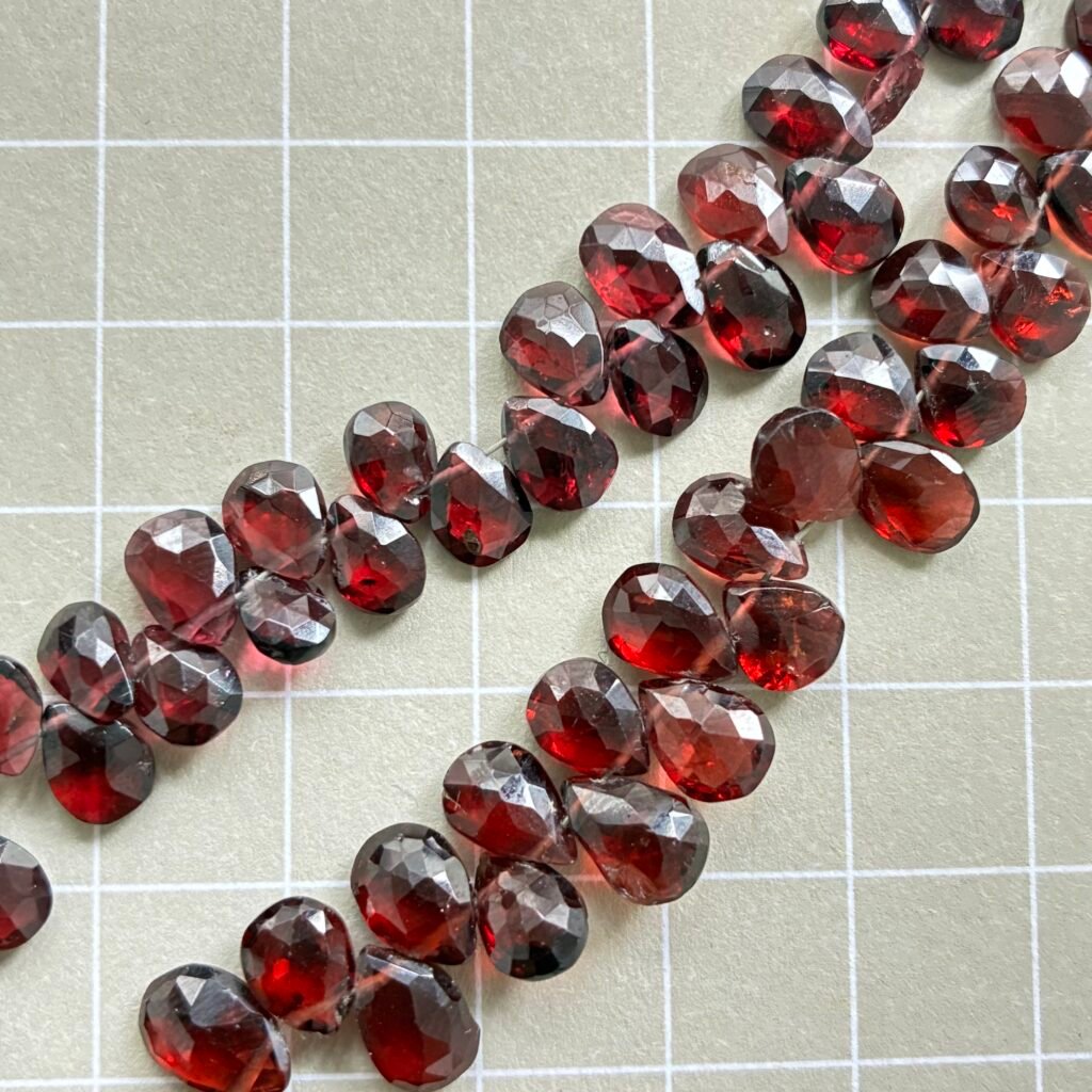 Garnet Faceted Pear , 42cm , 9*5*3~7*5*3mm
