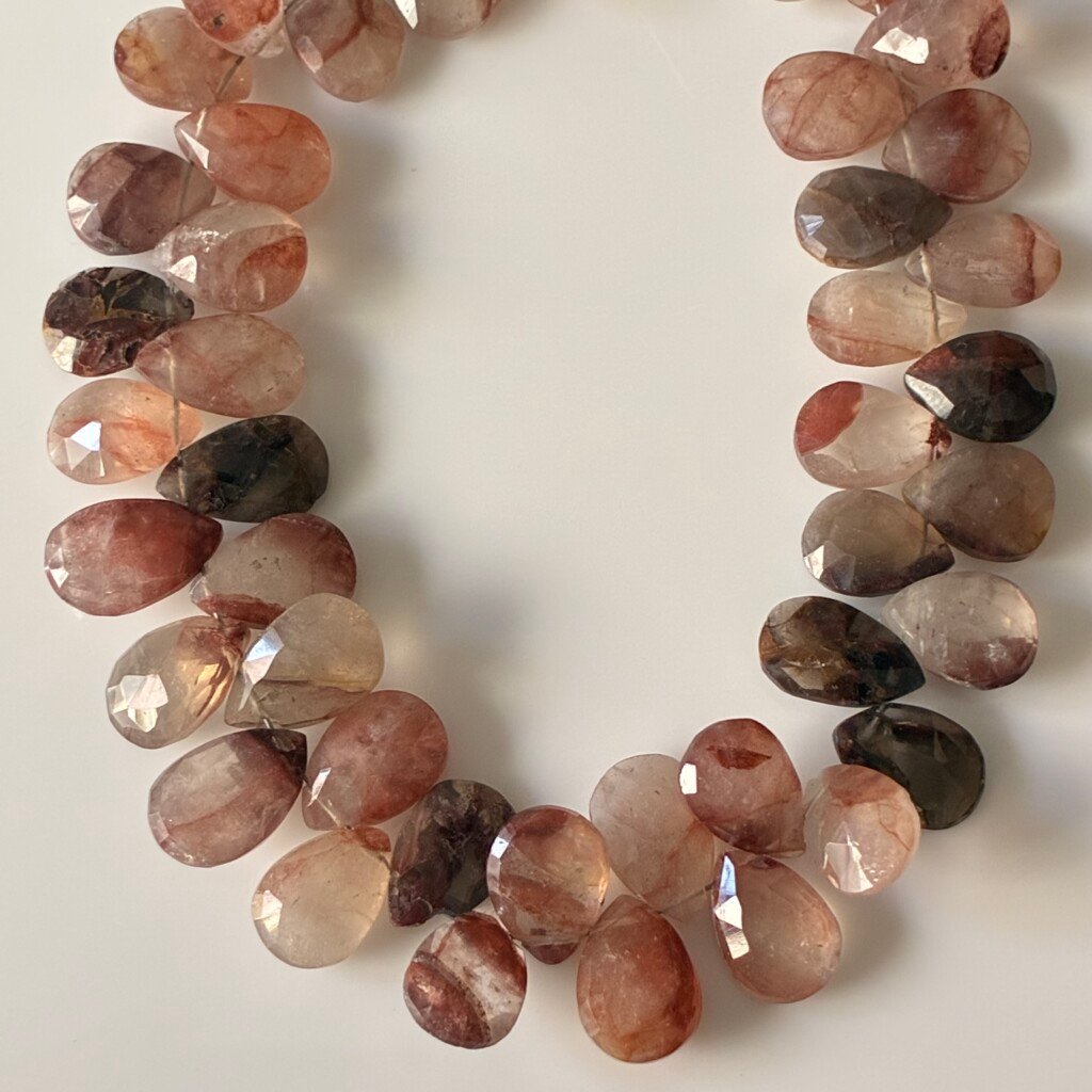 Phantom Quartz, Pear,21Cm,11.5*7.5mm