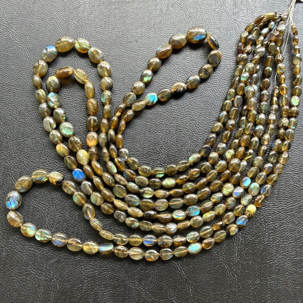Labradorite Oval Dark,46cm, 4-6mm