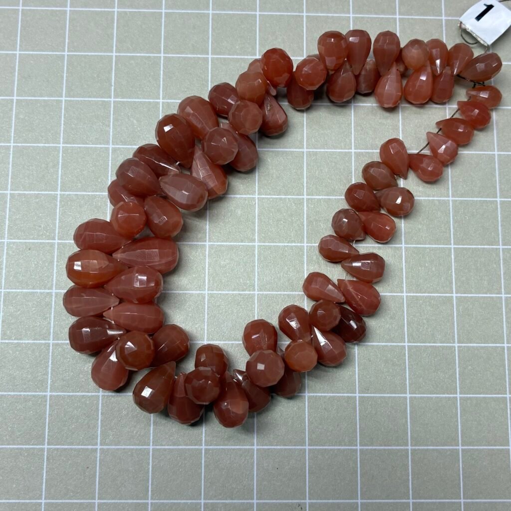 Moonstone Peach, Faceted Drop , 21cm, 13*8 mm - 8*4.7 mm