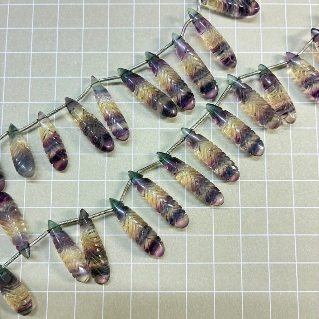 Fluorite Faceted Carving Pear, 24cm, 20 Beads