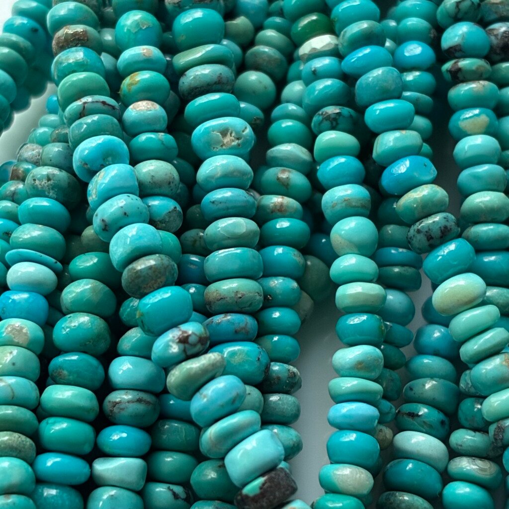 Arizona Turquoise, Smooth Button, 4.5-3 Mm, 46 Cm