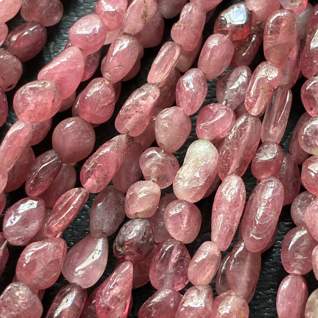Pink Tourmaline, Smooth Oval, 46 Cm