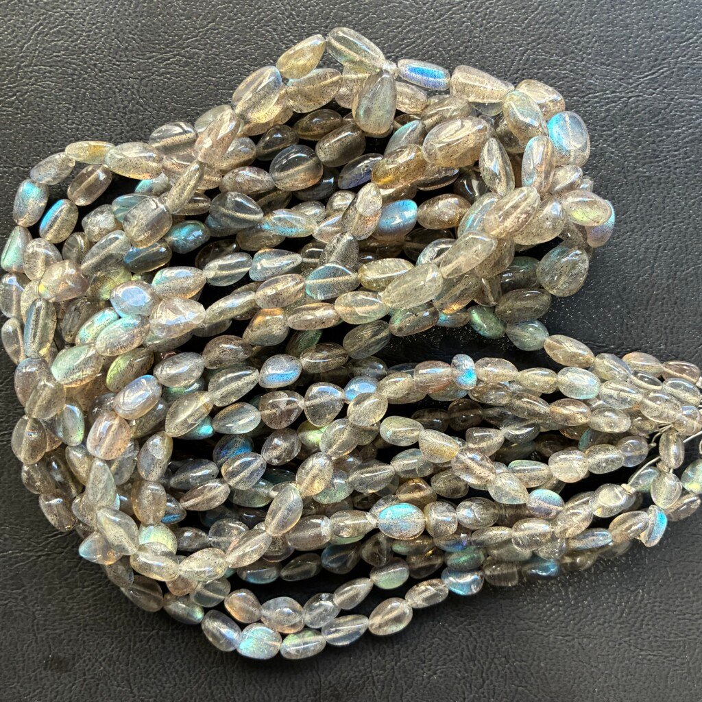 Labradorite Oval Light color, 46cm,11.6*7mm