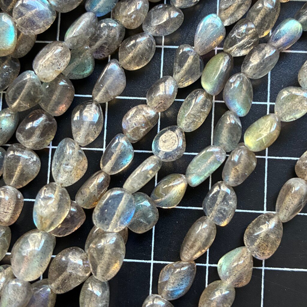 Labradorite Oval Light color, 46cm,11.6*7mm