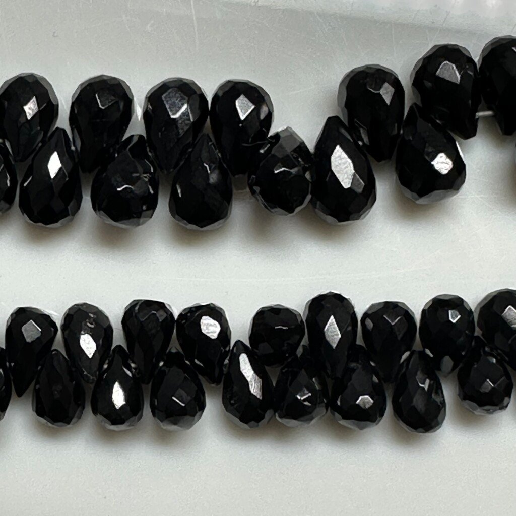 Onyx ,Small Drops, Black, 18 Cm