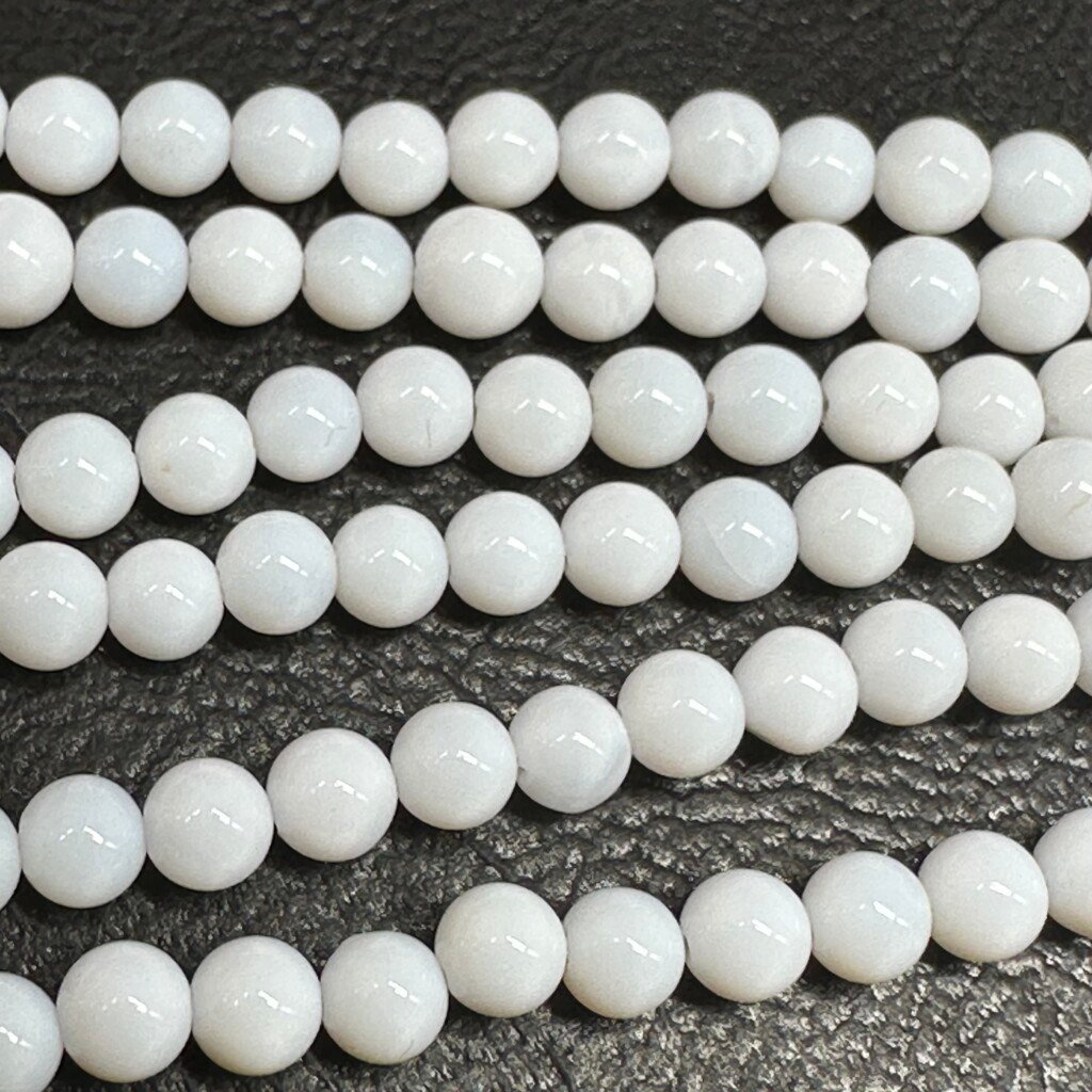 White Opal, M size ,4.5mm,44cm
