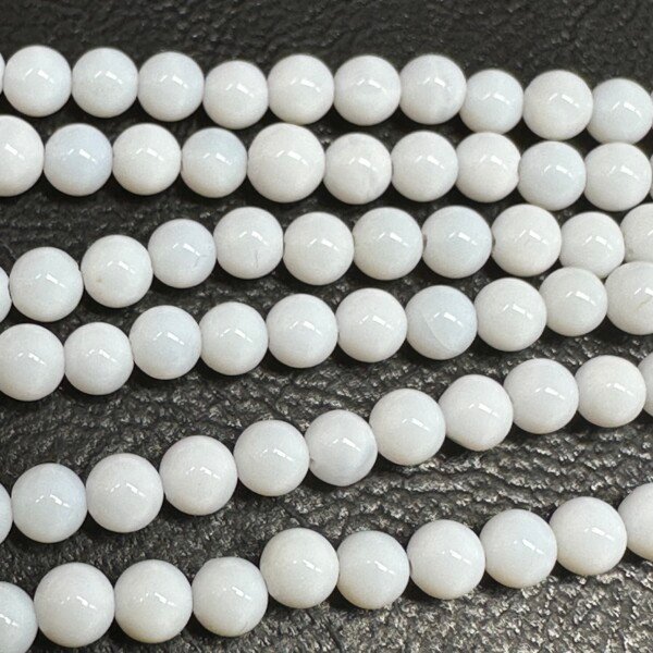 White Opal, M size ,4.5mm,44cm